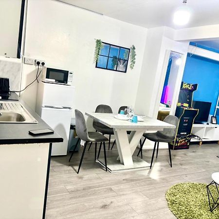 New Deluxe Studio Apt-2 Лондон Екстериор снимка
