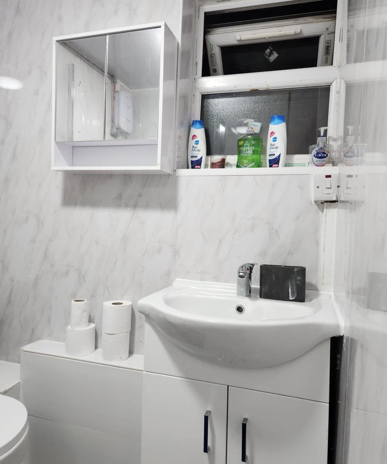 New Deluxe Studio Apt-2 Лондон Екстериор снимка