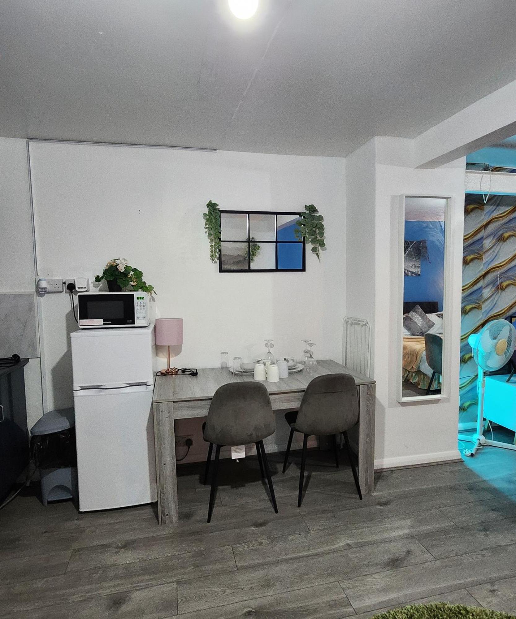 New Deluxe Studio Apt-2 Лондон Екстериор снимка