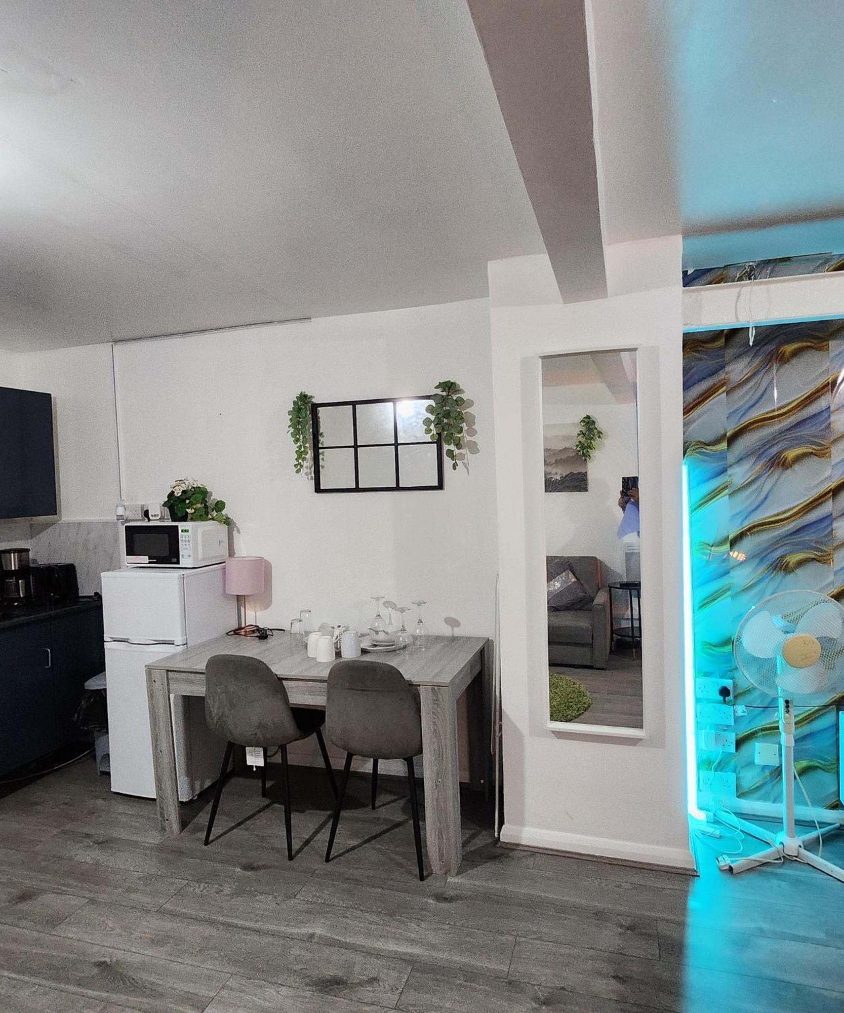 New Deluxe Studio Apt-2 Лондон Екстериор снимка